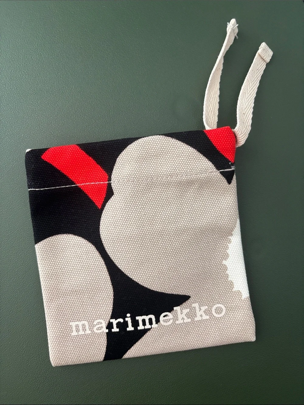 Marimekko Unikko Imprint Leather Card Holder